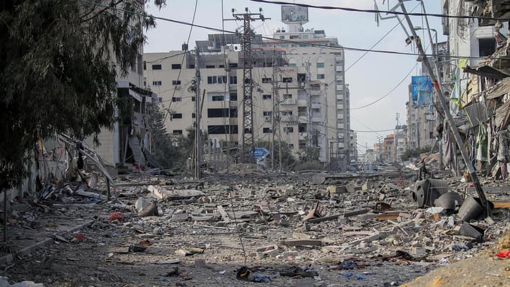 עזה, אתמול (צילום: Ahmad Hasaballah/Getty Images) תוצאות תקיפת צה"ל בעזה