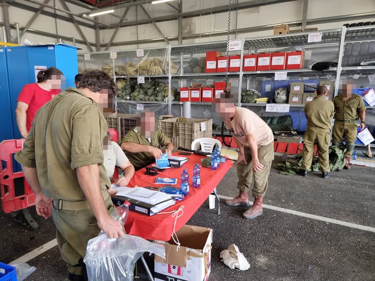 יצאנו למחסני החירום של אוגדה 98 ב׳מחנה בילו׳