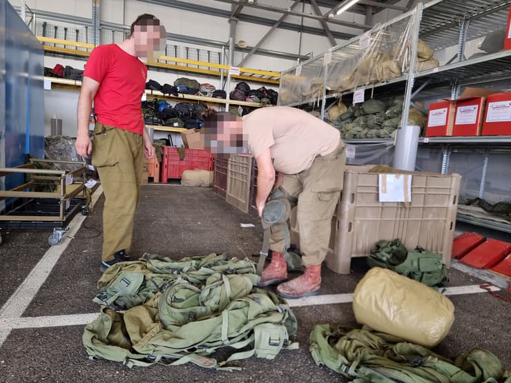 יצאנו למחסני החירום של אוגדה 98 ב׳מחנה בילו׳