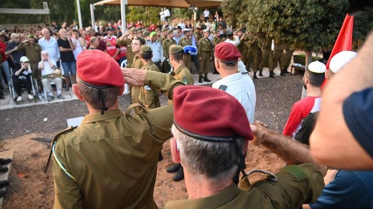 הלווייתו של סמל ירון שי ז"ל