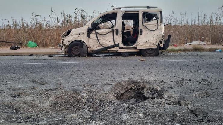 טילים נפלו מסביב תוך כדי הטיפול בפצועים. פגיעה סמוך לרכב בנתיבות. פגיעה סמוך לרכב בנתיבות