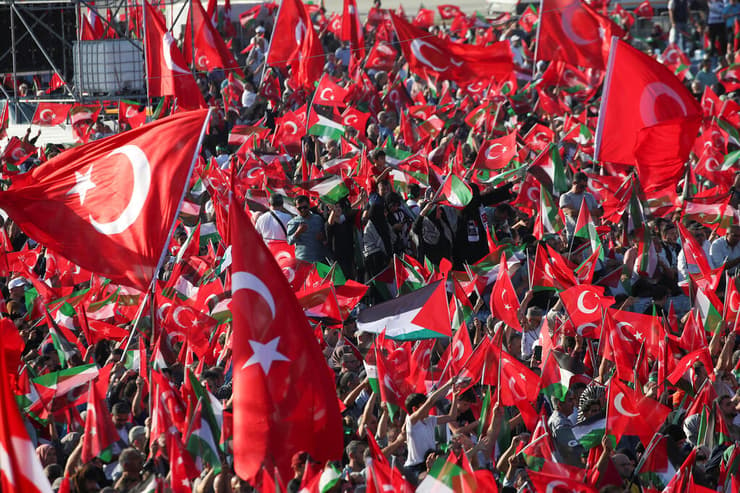 לאחר קריאת ארדואן: הפגנת תמיכה בעזה, באיסטנבול, טורקיה