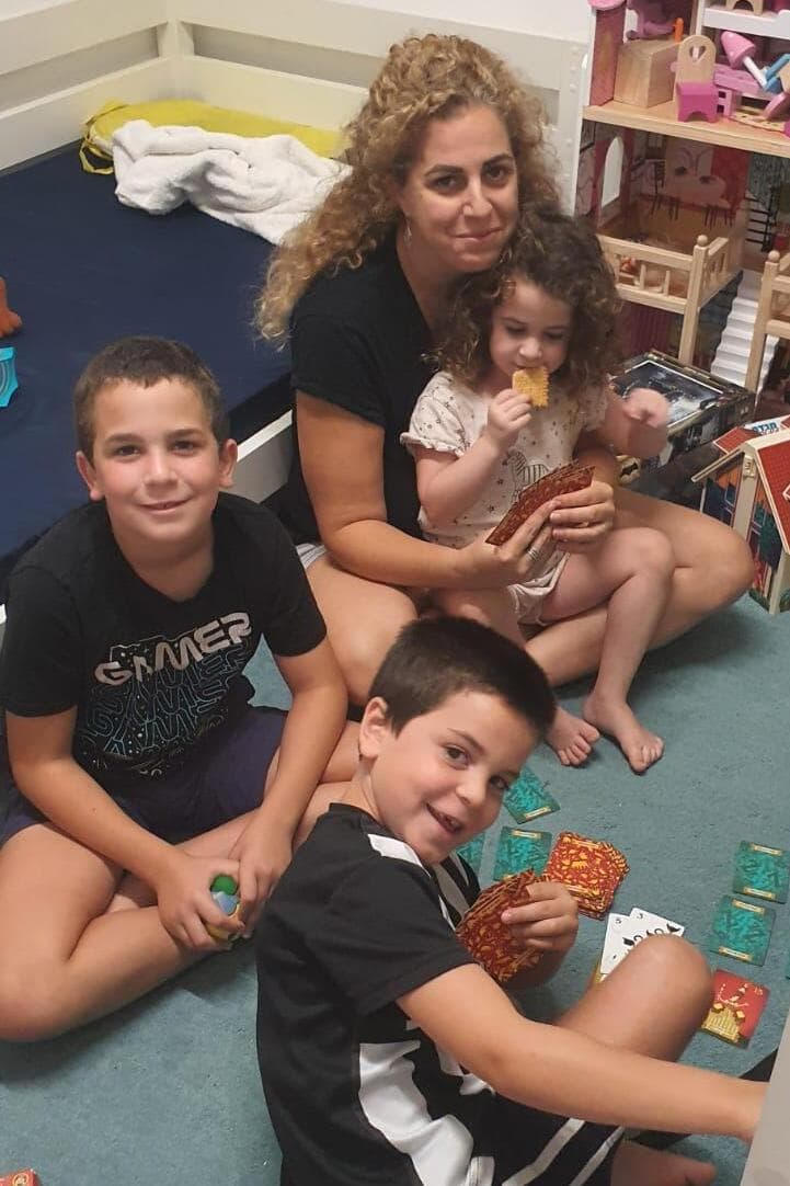  דלית וילדיה בממ"ד