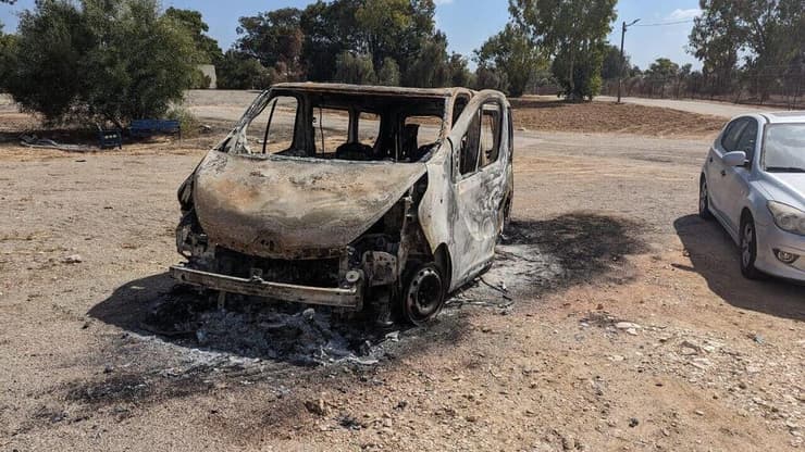 ביתם של משפחת מרום שנשרף על ידי מחבלי חמאס בטבח הרצחני ב-7 באוקטובר