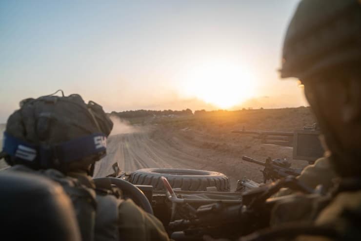 תיעוד מפעילות כוחות אוגדה 252 ברצועת עזה ומהורדת פקודת היציאה לקרב