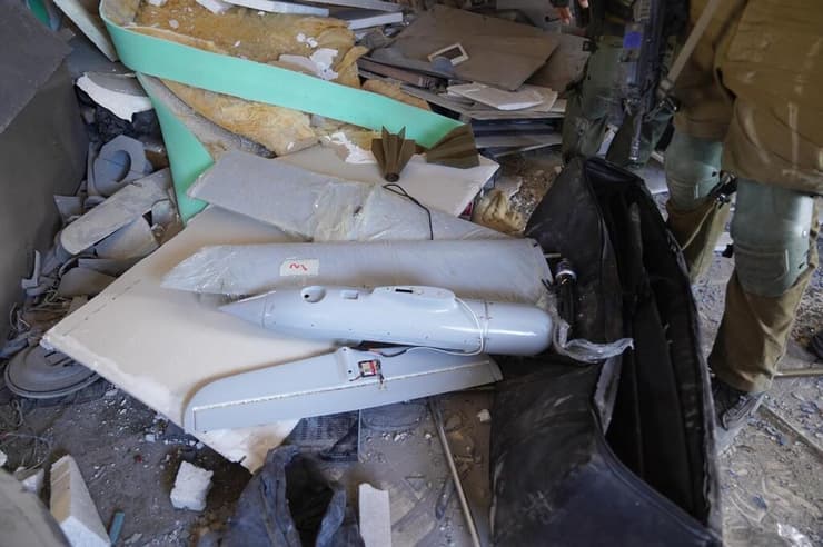 צילום: דובר צה"ל תיעוד: לוחמי צה״ל איתרו אתר לייצור ואחסון אמצעי לחימה של ארגון הטרור חמאס בתוך בניין מגורים