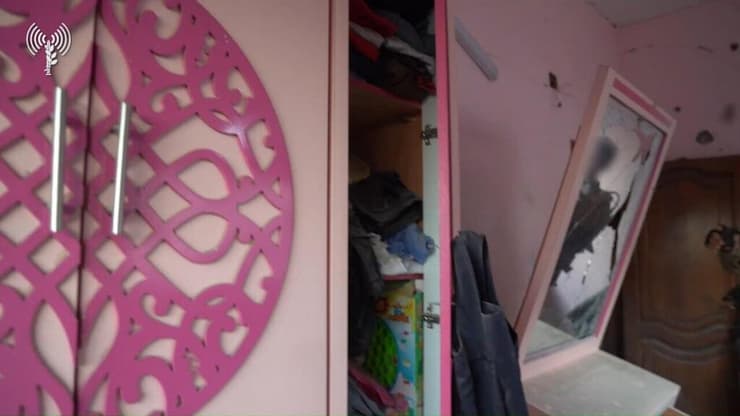 צילום: דובר צה"ל תיעוד: לוחמי צה״ל איתרו אתר לייצור ואחסון אמצעי לחימה של ארגון הטרור חמאס בתוך בניין מגורים