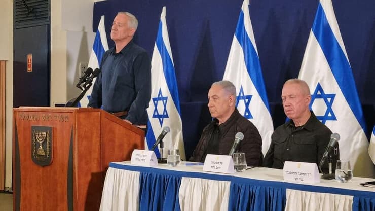 מסיבת עיתונאים של ראש הממשלה בנימין נתניהו, שר הביטחון יואב גלנט ובני גנץ