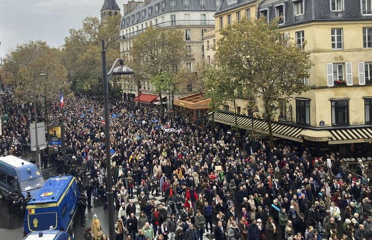 צרפת הפגנה נגד אנטישמיות פריז 