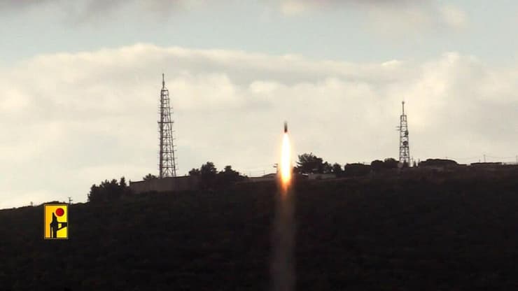 לפי דיווחים פלסטינים: תיעוד חיזבאללה משיגור טילי בורקאן לעבר שטח ישראל