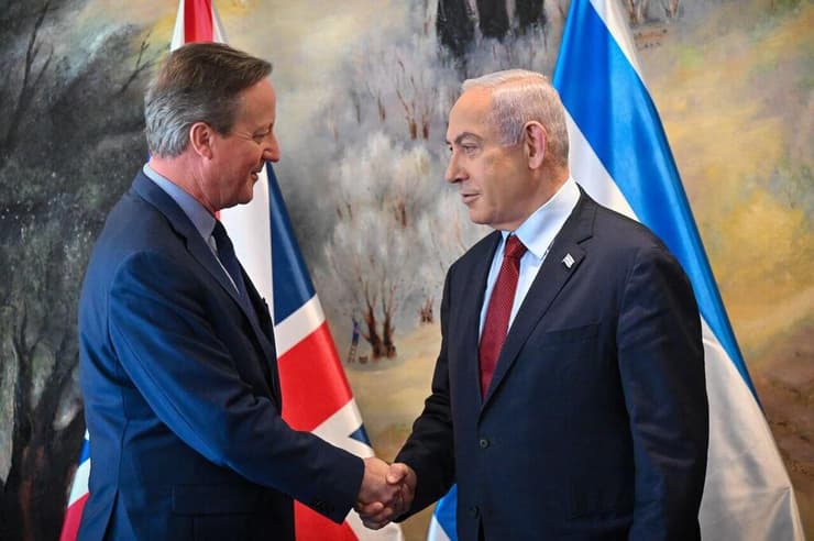 ראש הממשלה בנימין נתניהו נפגש היום עם שר החוץ של בריטניה וראש הממשלה לשעבר דייוויד קמרון, בכנסת בירושלים