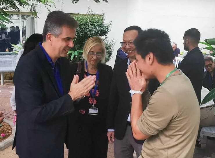 שר החוץ אלי כהן נפגש עם עובדים זרים מתאילנד ששוחררו משבי חמאס
