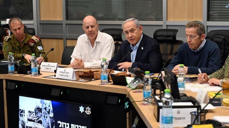 ראש הממשלה בנימין נתניהו בהערכת מצב בקבינט המדיני ביטחוני בקריה בתל אביב