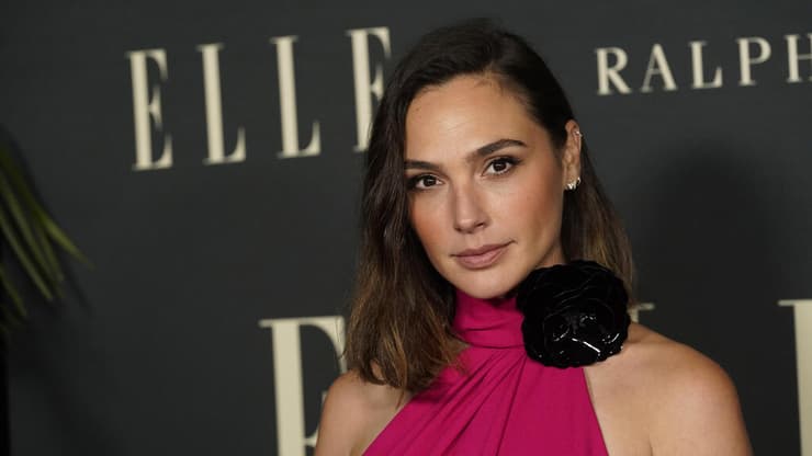 גל גדות (צילום: AP) גל גדות