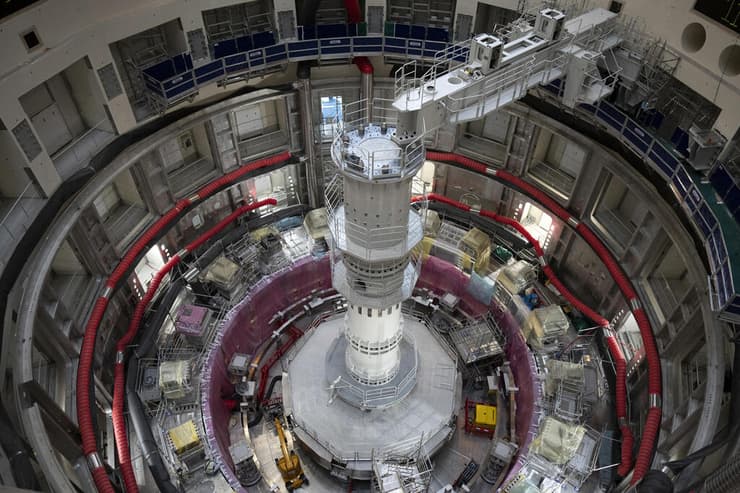 פרויקט "איטר" (International Thermonuclear Experimental Reactor - ITER) בצרפת