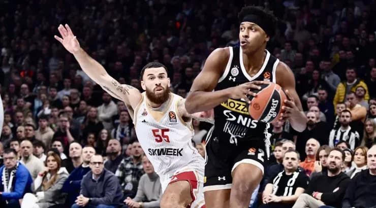 זאק לידיי מול מייק ג'יימס (הטוויטר של פרטיזן בלגרד) זאק לידיי מול מייק ג'יימס