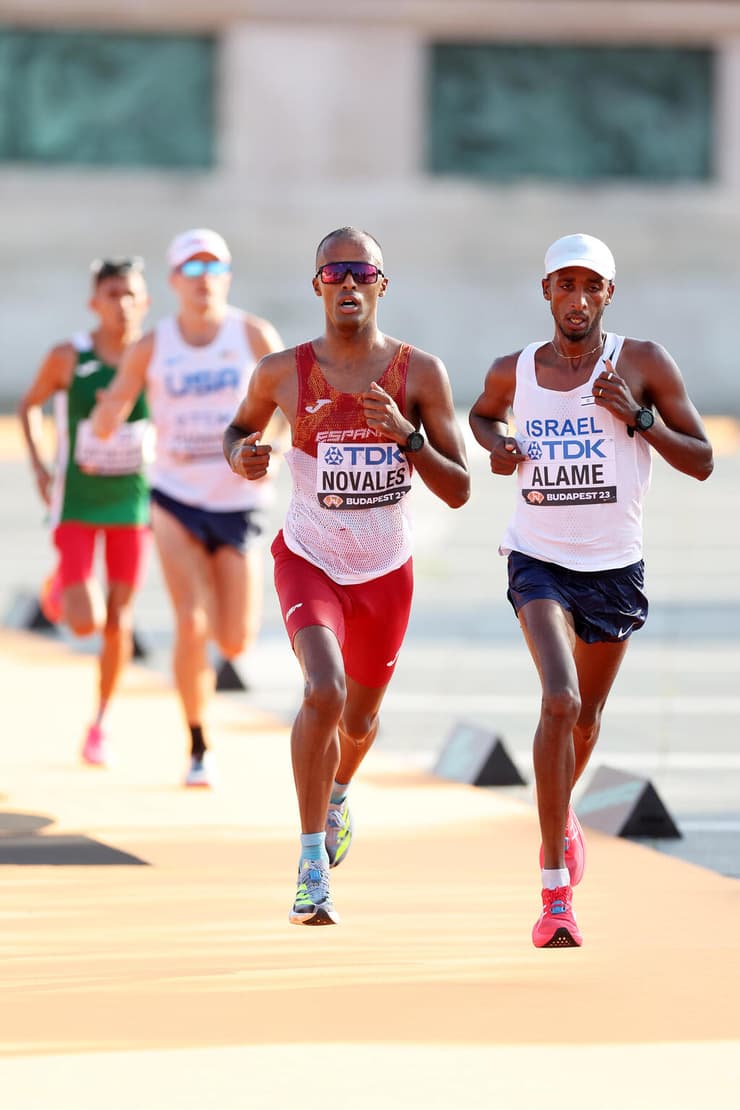 איימרו עלמיה רץ מרתון ישראלי
