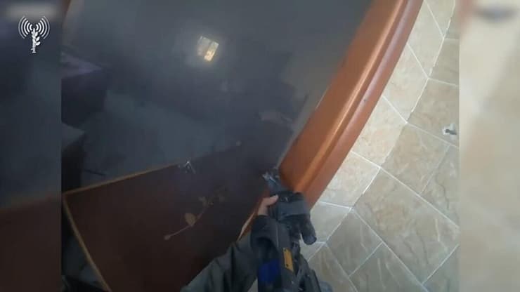 תיעוד מהתקלות לוחם יחידת יהל"ם במחבלים בשג'עייה