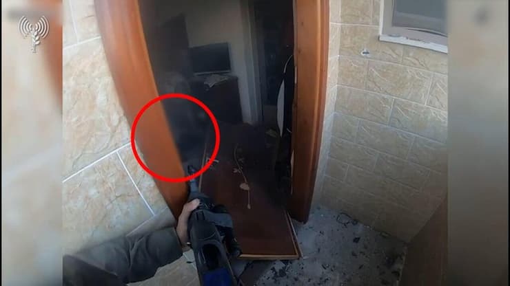 תיעוד מהתקלות לוחם יחידת יהל"ם במחבלים בשג'עייה