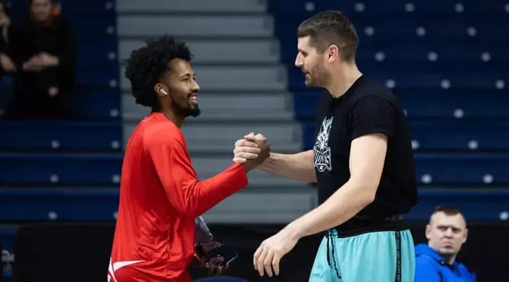 ג'ורג'ה גאגיץ' ובראיין אנגולה