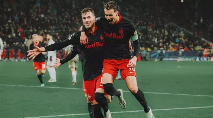 אמאר דדיץ' ולוקה סוצ'יץ' חוגגים (הטוויטר הרשמי של זלצבורג) אמאר דדיץ' ולוקה סוצ'יץ' חוגגים