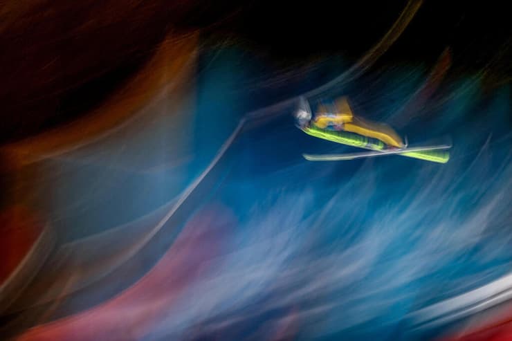 תמונות השנה בספורט 2023 קופץ הסקי היפני רן ניקאידו במהלך אימון לקראת תחרות "ארבע הגבעות" באינסברוק שבאוסטריה