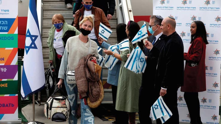 עולים חדשים מאוקראינה מגיעים לישראל. גם הם יצטרכו דירות 