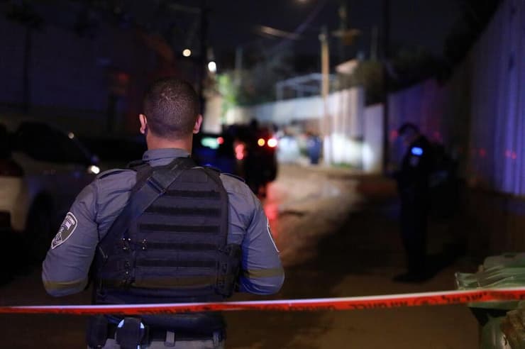 זירה זירת יריות ירי בשכונת הרכבת בלוד 2 נרצחו ו 1 במצב בינוני