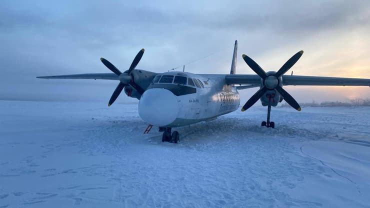 מטוס נוסעים רוסי נחת בטעות על נהר קפוא