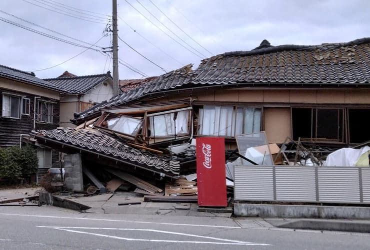 יפן רעידת אדמה רעש נזק בעיר ווג'ימה במחוז אישיקאווה