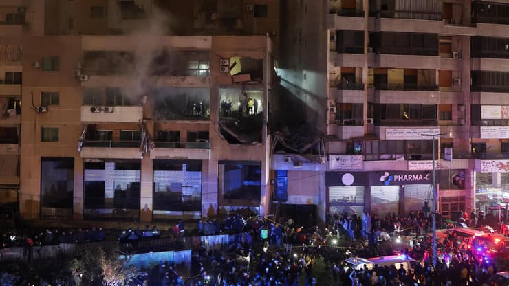 תיעוד מהפיצוץ ברובע הדאחייה בביירות, לבנון