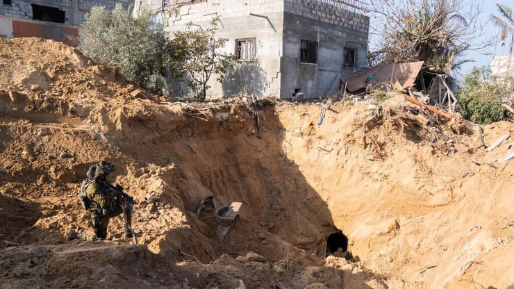 תיעוד מאיתור פירי מנהרות והשמדת תוואי המנהרה במרכז רצועת עזה