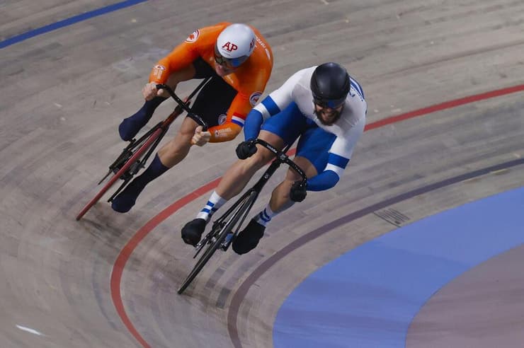 מיכאל יעקובלב