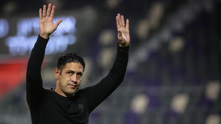 ריאיון מרתק. ברדה (צילום: עוז מועלם) אליניב ברדה