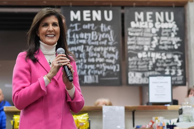 ארה"ב פריימריז רפובליקניים אייווה ניקי היילי ב יום ההצבעה