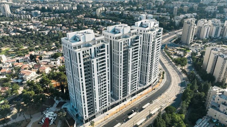 פרויקט השכרה ארוכת טווח של חברת אשטרום בשכונת קריית היובל בירושלים (צילום: ליאור פתאל) פרויקט השכרה ארוכת טווח של חברת אשטרום בקריית היובל בירושלים