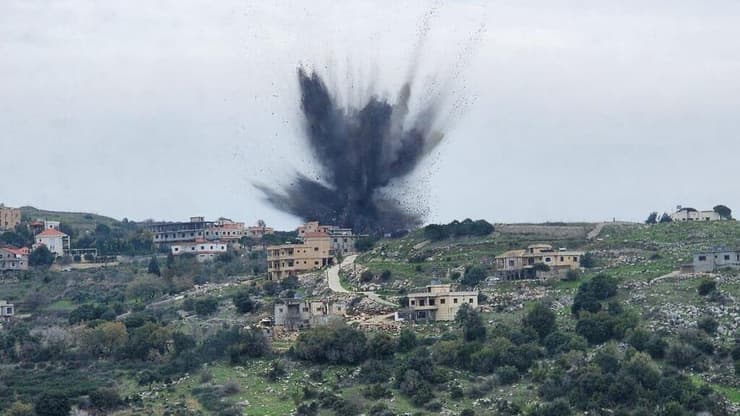 תמונה מאל-אחבאר מהתקיפות בין חולא למרכבא בדרום לבנון