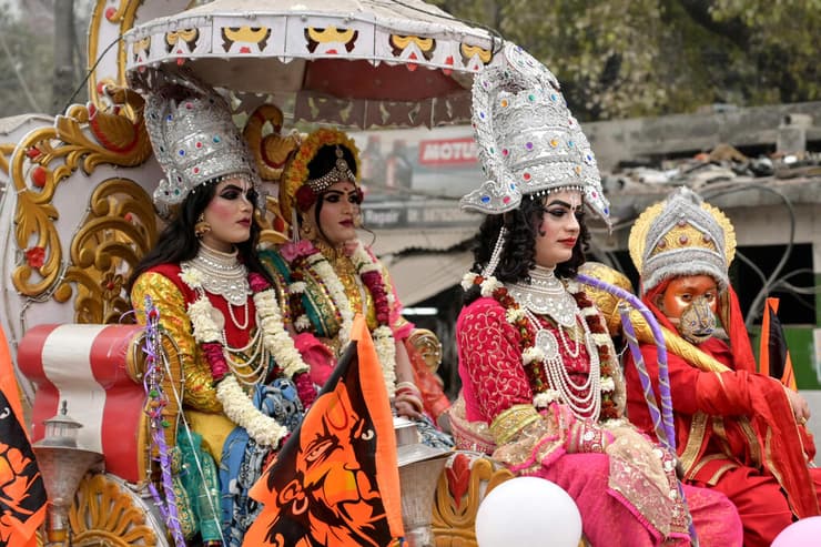 הודו חגיגות לרגל חנוכת מקדש ל אל ראמה ש נחנך ב אידוהייה בהובלת ראש הממשלה נרנדרה מודי רגע היסטורי