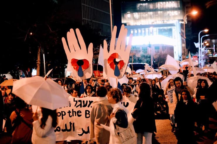 הפגנת הנשים בתל אביב למען החזרת החטופות והחטופים משבי חמאס