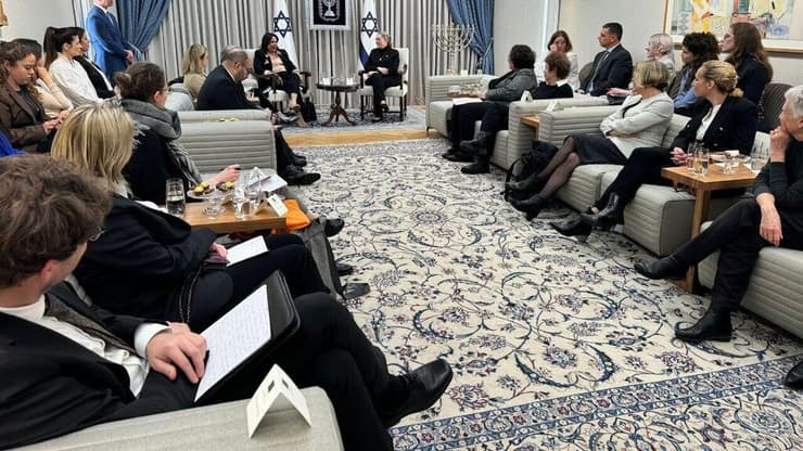 נשיא המדינה יצחק הרצוג בפגישה עם השליחה המיוחדת של האו"ם לענייני אלימות מינית