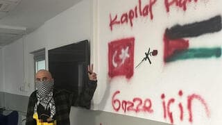 צוותי התאגיד הטורקי פרוקטר אנד גמבל נלקחו כבני ערובה במחאה על תקיפות ישראל ברצועת עזה
