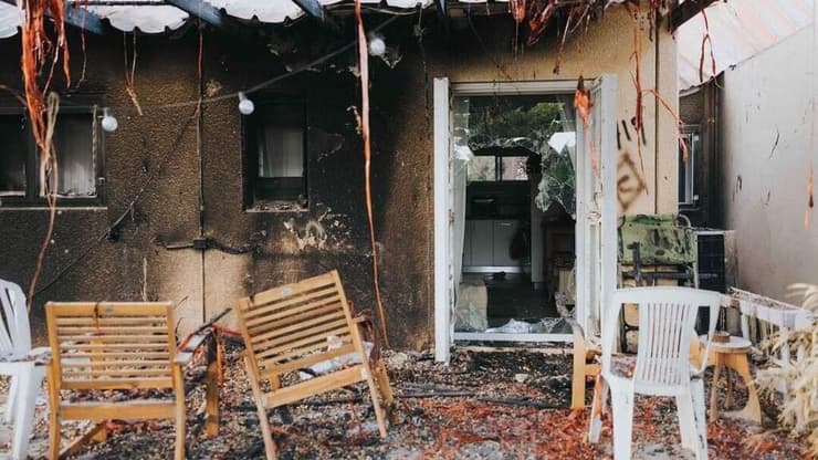 הכסף יוקצה ליישובים במרחק עד 7 ק"מ מהרצועה. הרס בקיבוץ חולית (צילום: שיר אזולאי) ההרס בקיבוץ חולית לאחר ה-7 באוקטובר