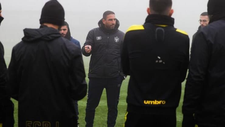 כהן באימון בית"ר ירושלים, היום (צילום: אורן בן חקון, ONE) כהן באימון בית"ר ירושלים, היום