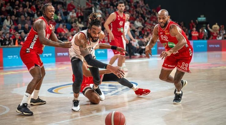 וויל קאמינגס, ג'קינן גאנט וג'ייקובן בראון