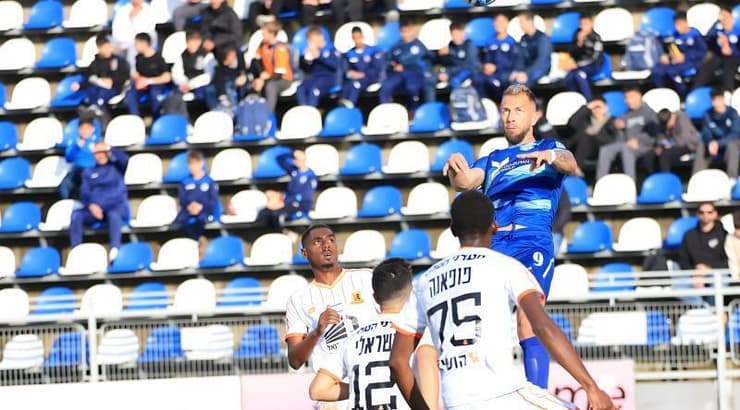 חוליו סזאר עולה לראש