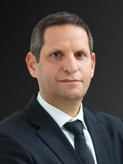 עו"ד גיא שנער