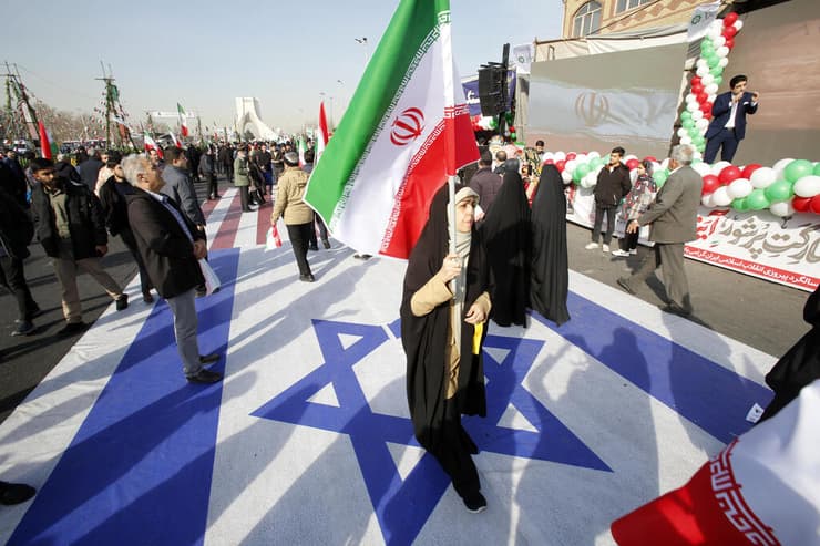 איראן חגיגות 45 שנה ל המהפכה האיסלאמית טהרן