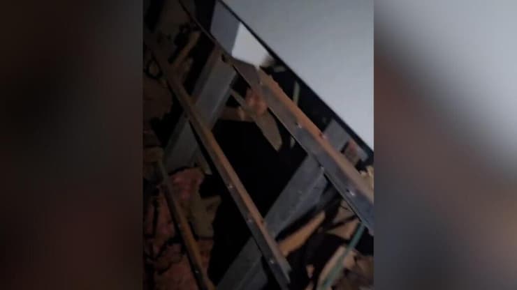 תיעוד: ביתו של טל לויט ממטולה לאחר פגיעה מירי נ"ט