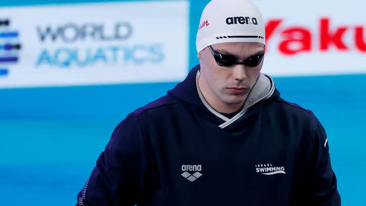 השחיין הישראלי דניס לוקטב