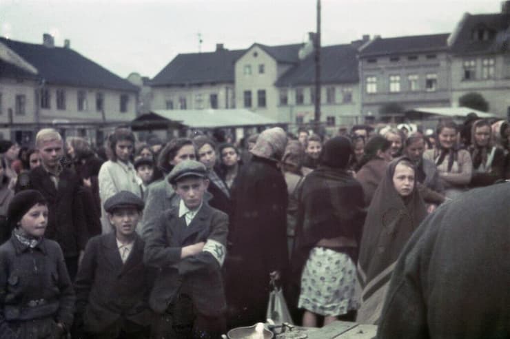 רק קומץ מיהודי העיירה אושוויינצ'ים שרדו את השואה